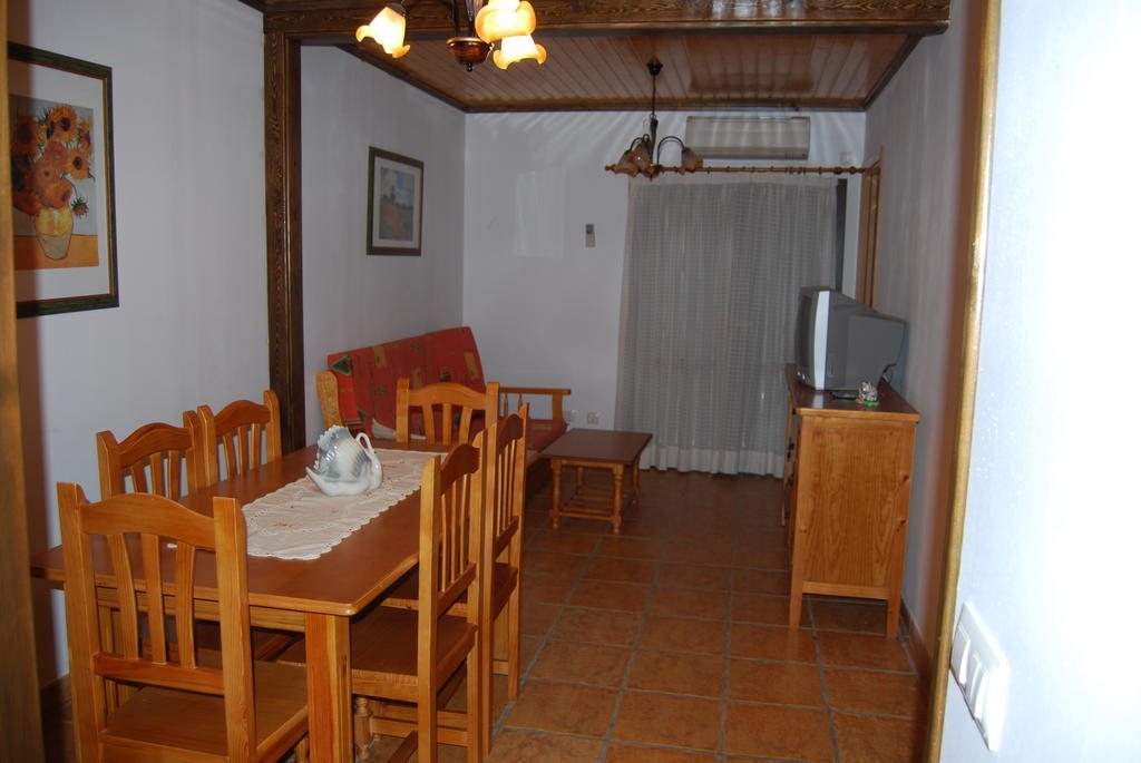 Apartamentos Les Moreres Duesaigues Zimmer foto